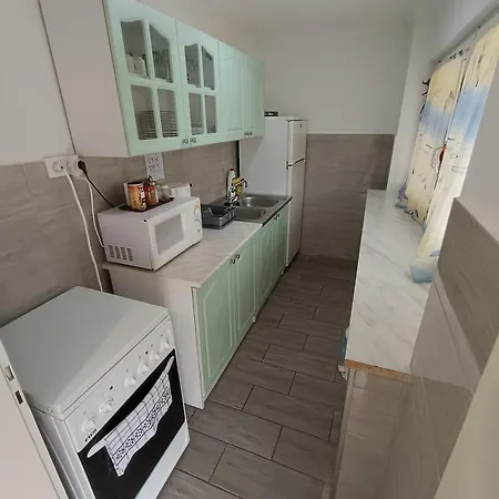 Hattyu Vendeghaz * Gárdony