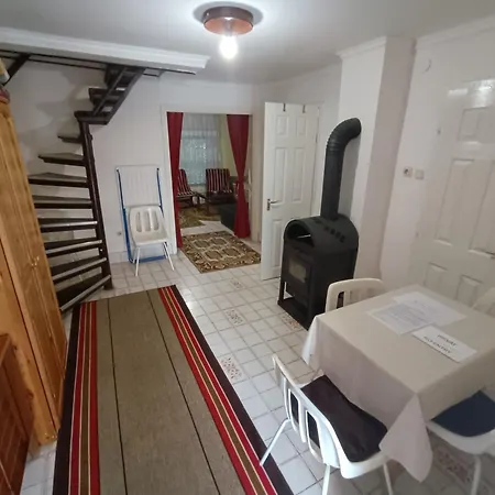 Apartment Hattyu Vendeghaz